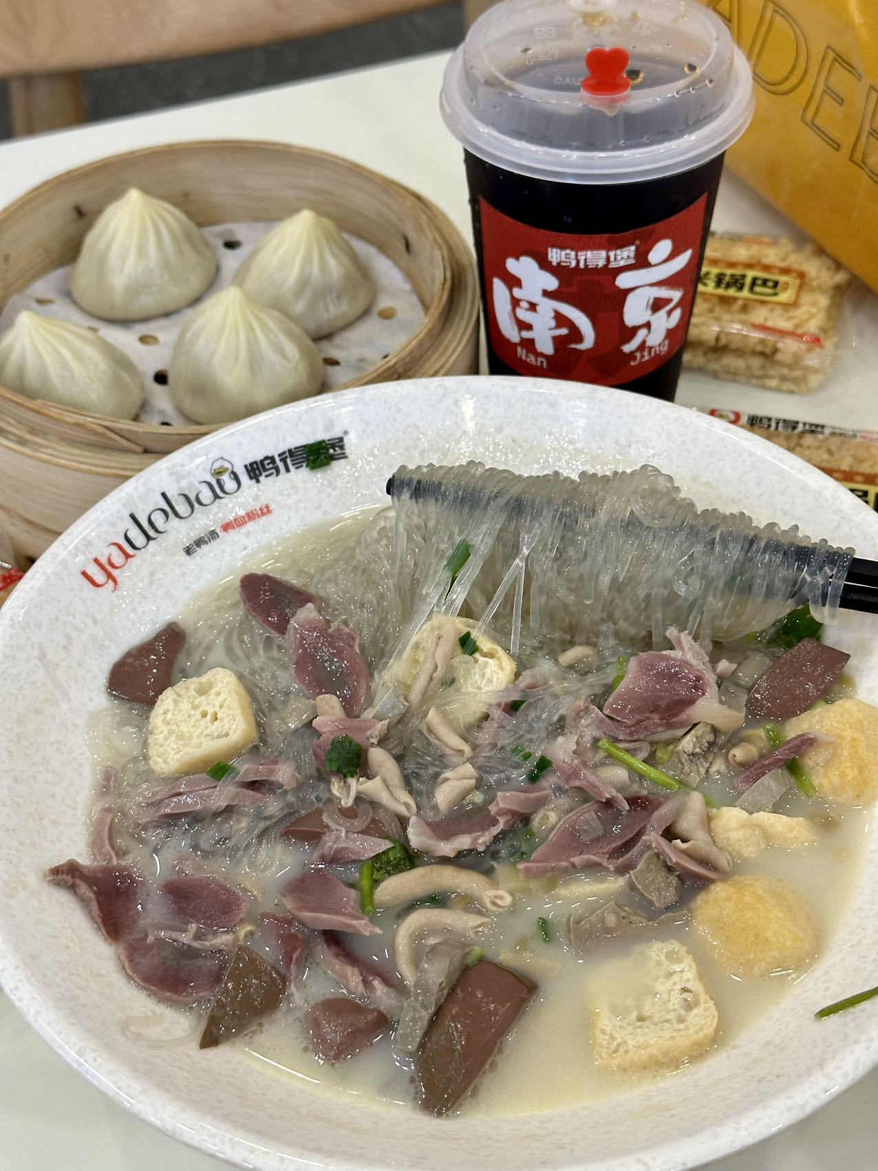 濃湯為魂，品質為王——鴨得堡以獨特老鴨濃湯優勢開啟全國招商新篇章